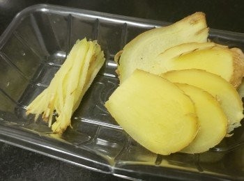 step2: 薑片