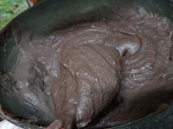 step1: 事先整好紅豆餡，也可買現成的
紅豆餡做法可參考以下網址：
https://cook1cook.com/recipe/16323