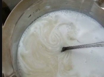 step13: 小火煲微溫至砂糖完全融化