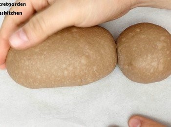 step14: 把它們用水黏在一起