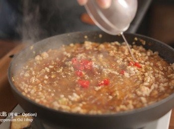 step4: 等到開始收汁的時候再放入剩餘所有的調味料。