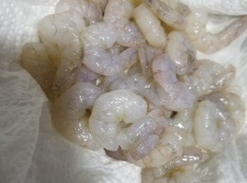 step2: 再用廚房紙吸乾水份