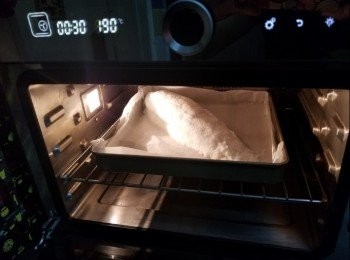 step5: 將魚擺入蒸焗爐，加强對流風190度，焗30分鐘