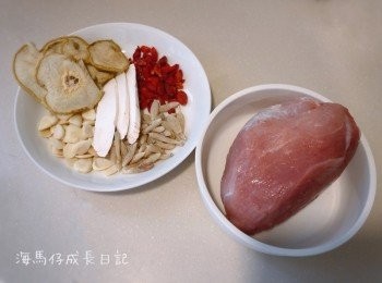 step1: 瘦肉凍水落，水滾起