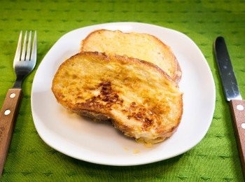 step4: 你可以淋上蜂蜜or楓糖or任何你喜歡的果醬搭配著享用。