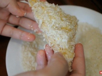 step9: 每邊都沾上麵包糠