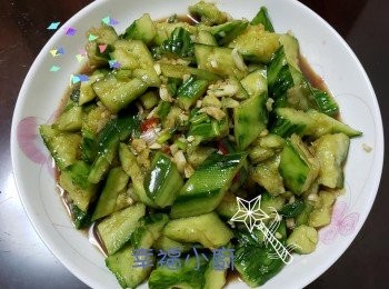 step5: 鑊內加油燒熱、趁熱淋在調味料上面拌均勻即成…… 放入冰箱冷凍後更好食……