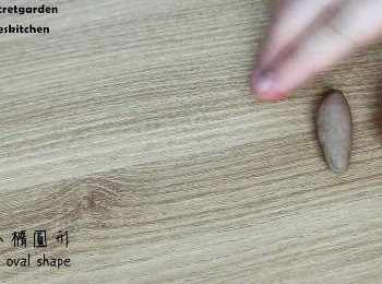 step15: 取6克麵團, 揉一個小橢圓形(要做8個)