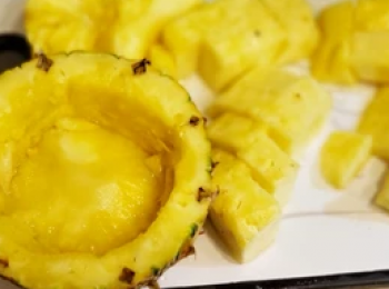 step4: 將菠蘿起肉