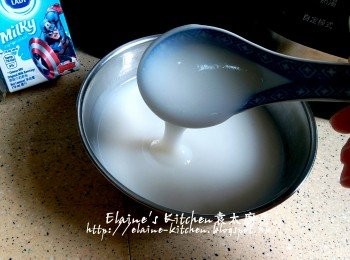 step7: 破壁機完成後會發出啤啤聲 , 將按製調去關 , 米漿就完成