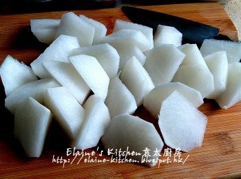 step10: 白蘿蔔去皮切件
