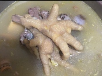 step4: 放入所有材料煲兩小時