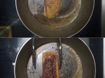 step12: 最後我們再燒熱煎鍋，下一點油，鴨胸皮朝下用小火煎至香脆即可切片食用