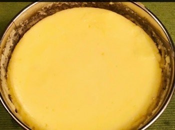 step7: 焗好了的芝士 蛋糕待凍後備用。