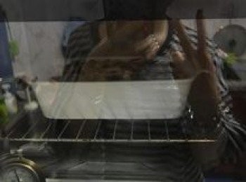 step10: 入烤箱170度烤20分鐘後，轉向再烤8-10分鐘即可。