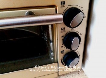 step10: 期間將焗爐用200C預熱10分鐘