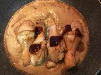 step7: 燒滾後加入蠔油；