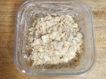 step6: 擠上兩種美奶滋；