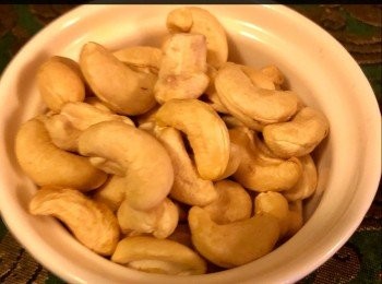 step3: 適量腰果。