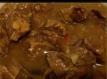 step4: 食前30分鐘開火煮汁變濃杰，最後落鹽調味（小雲喜歡辣，所以最好再加4隻紫天椒），完成。