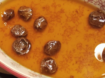 step4: 把話梅水、 花雕 、醉雞汁倒入器皿中拌勻