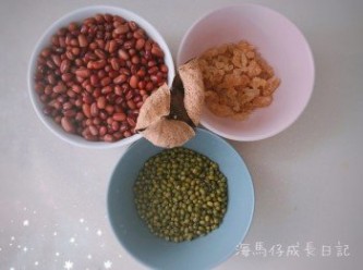 step1: 紅豆洗淨，凍水浸一晚
陳皮洗淨浸軟；綠豆洗淨浸1小時