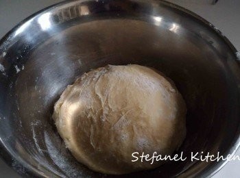 step2: 搓揉成團狀