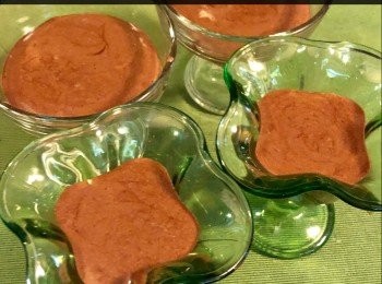 step9: 倒入小杯子內。