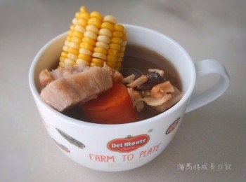 step2: 赤小豆、扁豆、小元貝洗淨，浸約15分鐘
蜜棗、果皮，沖一沖水備用