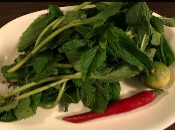 step7: 最後加上青檸汁，紅椒粒和薄荷葉便可上桌。



想知道我更多食譜，可去我Facebook， 
專頁。

https://m.facebook.com/carlineki/