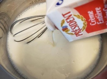 step4: 再加入淡忌廉混合