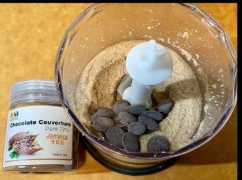 step5: 加入適量朱古力。