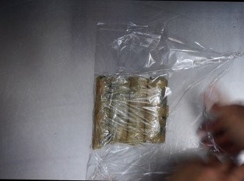 step8: 不立即吃的話包好後可用保鮮紙包好放冰格，吃時回溫再拿出烤就好