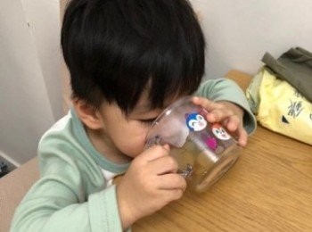 step2: 南北杏、陳皮浸洗
所有材料，加水5碗，細火煲45分鐘成2碗，早/下午2次飲用