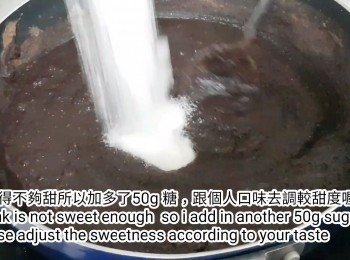 step8: 我覺得不夠甜所以加多了50g 糖，請跟個人口味去調較甜度喔。(加了糖再試味個人認為甜味剛剛好)