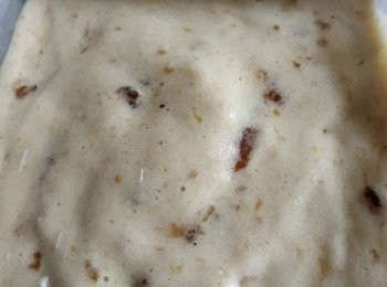 step2: 把冷藏後的香蕉，加入果醬（可省略）用食物處理器打至猶如軟雪糕般的質地 。