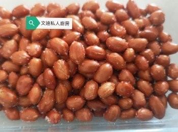 step5: 襯熱加鹽撈混，多餘的鹽可棄掉，攤凍後更脆。
