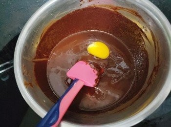 step5: 加蛋刮勻(切拌法)