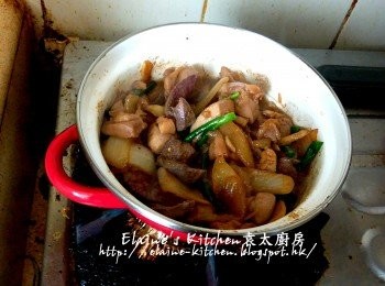 step9: 最後加入餘下蔥段拌勻即可