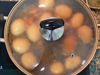 step14: 小火燜煮45分鐘；關火放置1小時；