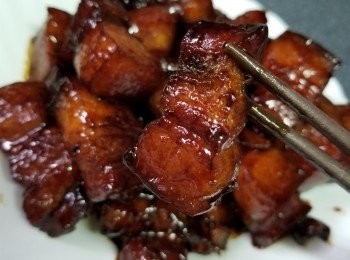 step9: 肥而不膩的紅燒肉真係食唔停口😋