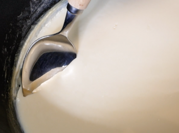 step5: 1~2個小時後檢查一下豆花是否凝固了，如果凝固就表示做成功了！