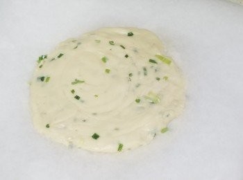 step9: 再用木棍壓扁成餅狀，