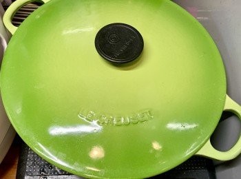 step7: 蓋上蓋，燜5-10分鐘。
（其間要炒一炒，以免煮燶！）