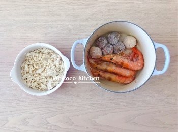 step2: 肉丸也煮/ 蒸熟待用。