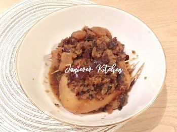 step9: 蓮藕鋪上<span class="group_1">食材</span>，待涼後放入冰箱保存一天。