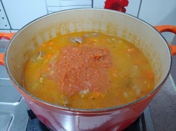 step11: 把蔬菜蓉加回湯內; 試味及最後調味