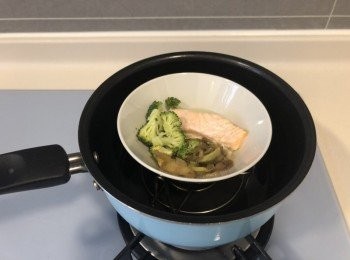 step1: 先煮熟三色通粉，約8-10分鐘