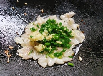 step6: 加入葱花、姜茸