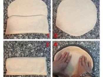 step4: 1、2.再次摺成三摺；
3.慢慢橄成與模具大小差不多的圓形；
4.再放入派皮或批薩模具中整型。